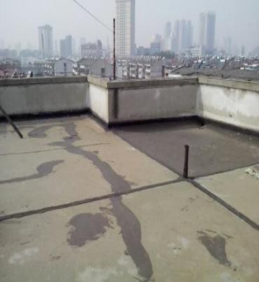 长沙市漏水维修 楼顶漏水是什么原因，楼顶漏水维修方法是什么?